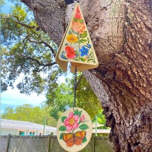 Vintage Pink + Orange metal floral colorful wind chime in wonderful condition.